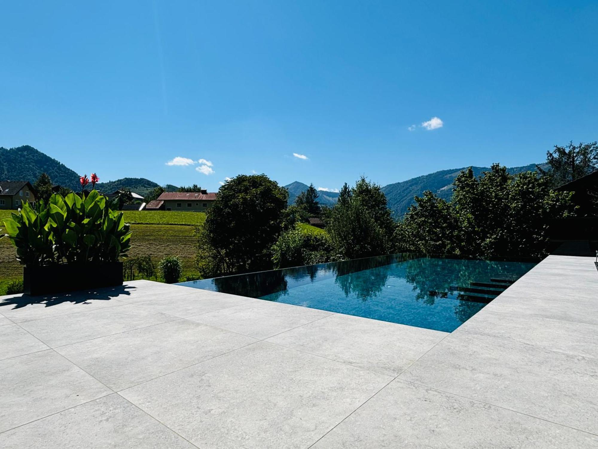 Place2be - With Infinity Pool Faistenau